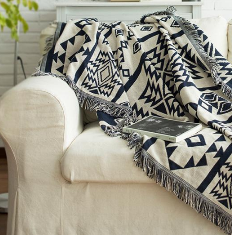 Setti Fatmaa Fringed Cotton Throw