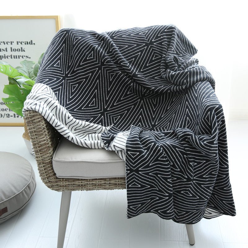 Ayden Brushed Cotton Double-Sided Geometric Blanket - Divine Heart L.A.