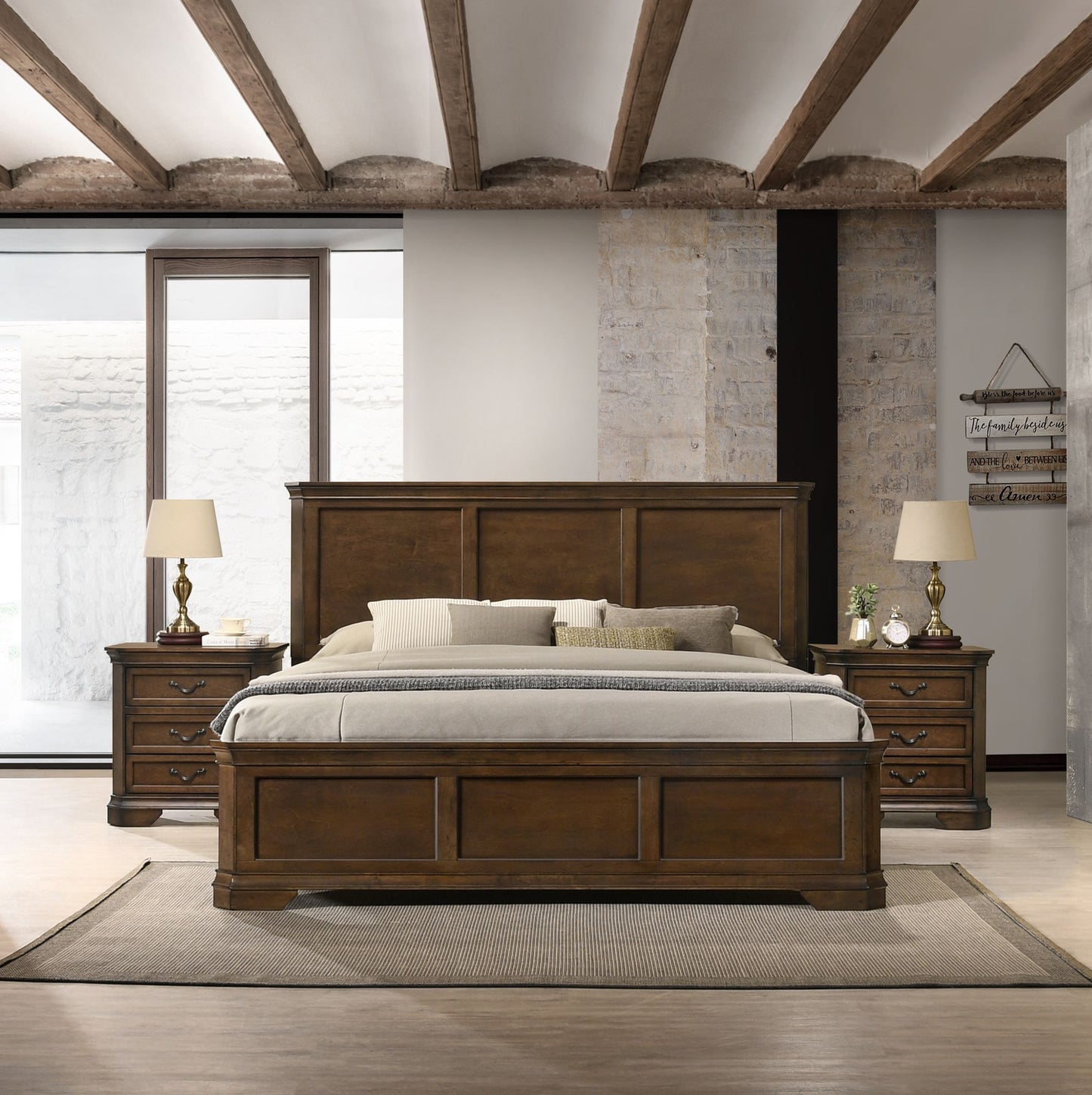 Buena Vista 3 Pc. Queen Bedroom Suite in Antique Walnut